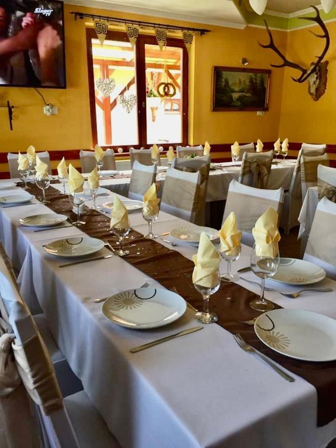 Villa Negra Motel Berzence Екстер'єр фото